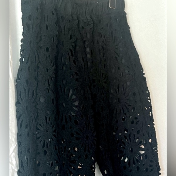 Cropped crochet pants, black - Picture 3 of 3